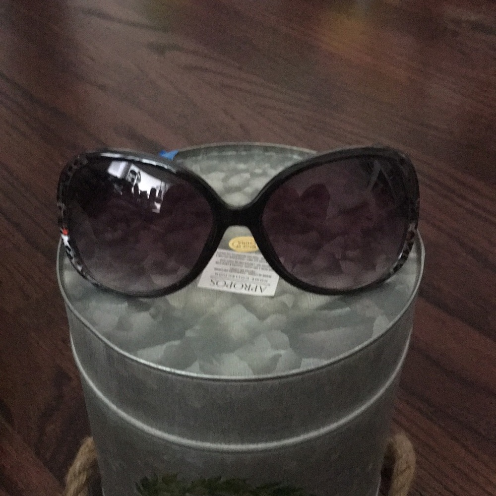 Steven Madden sunglasses